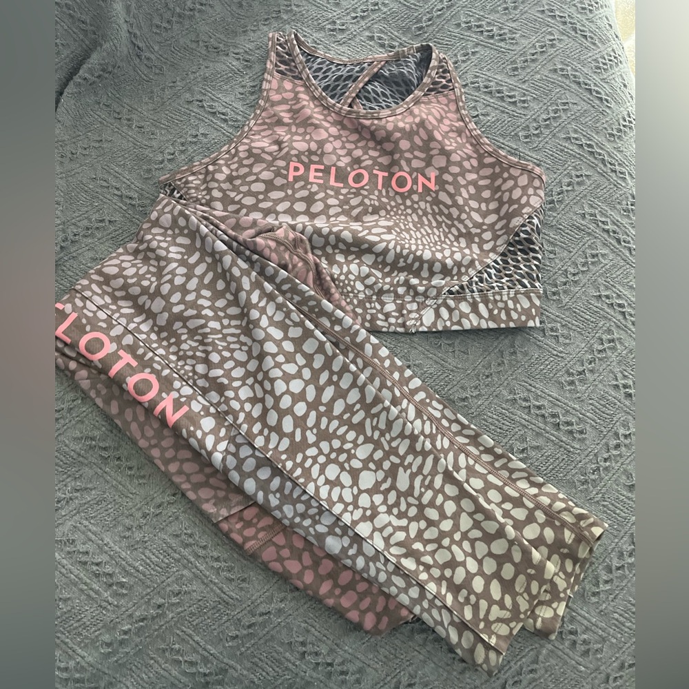 Peloton Pink and Brown Patterned Set